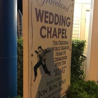 รูปภาพถ่ายที่ Graceland Wedding Chapel โดย Johnathan เมื่อ 10/5/2019