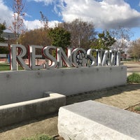 รูปภาพถ่ายที่ California State University, Fresno โดย Johnathan เมื่อ 3/25/2017