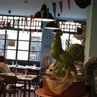 Photo prise au Retrokitchen par Cristina R. le10/29/2016