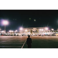 Foto diambil di Qualcomm Stadium Swap Meet oleh Ryan R. pada 11/7/2013