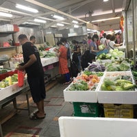 Photo taken at Clementi 448 Market &amp;amp; Food Centre by Siewboon T. on 1/28/2022