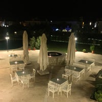 Photo taken at Triangulo Hotel Alaçatı by Batuhan Y. on 7/2/2016