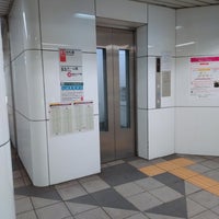 Photo taken at Oedo Line Toshimaen Station (E36) by E O. on 3/18/2024