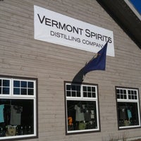 Foto diambil di Vermont Spirits Distillery oleh Brent S. pada 11/23/2012
