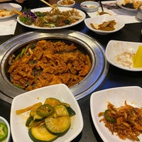 Foto diambil di Seorabol Korean Restaurant oleh A S. pada 11/18/2020