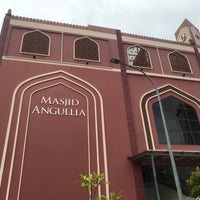 Photo taken at Masjid Angullia (Mosque) by Turbo T. on 10/10/2022