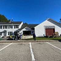 Foto diambil di White Mountains Visitor Center oleh Paulette B. pada 9/29/2022