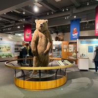 Foto diambil di University of Alaska Museum of the North oleh Paulette B. pada 8/11/2022