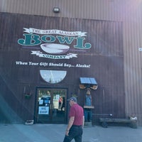 Photo taken at The Great Alaskan Bowl Company by Paulette B. on 8/12/2022