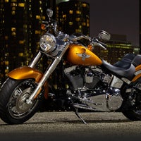 4/15/2014 tarihinde Surdyke Harley-Davidsonziyaretçi tarafından Surdyke Harley-Davidson'de çekilen fotoğraf