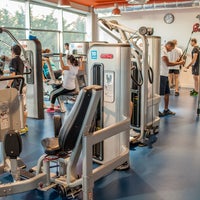 Foto tirada no(a) Fitness Hut por Fitness Hut em 6/16/2015