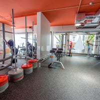 Foto tirada no(a) Fitness Hut por Fitness Hut em 6/16/2015