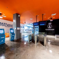 Foto tirada no(a) Fitness Hut por Fitness Hut em 6/16/2015