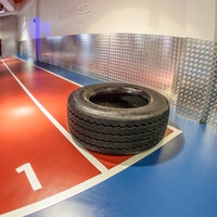 Foto tirada no(a) Fitness Hut por Fitness Hut em 6/16/2015