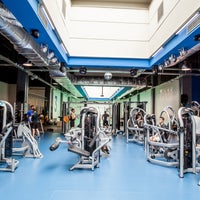 Foto tirada no(a) Fitness Hut por Fitness Hut em 6/16/2015