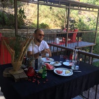 รูปภาพถ่ายที่ Gölbaşı Restaurant โดย Erdem K. เมื่อ 8/5/2020