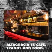 Das Foto wurde bei Altagracia es cafá, tragos and food von Altagracia es cafá, tragos and food am 5/26/2018 aufgenommen