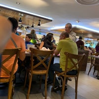 Photo taken at Liverpool Restaurante by Carlos O. on 5/1/2019