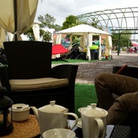 Foto tomada en Chili Restaurante &amp;amp; Lounge Bar  por Alda Porfírio J. el 6/22/2014