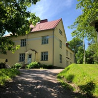 Photo taken at Söderkullan Kartano by Timo N. on 6/5/2021