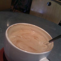 Foto diambil di Caffe Ibis oleh Kassie S. pada 8/29/2012