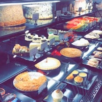 Photo taken at Ooh La La Dessert Boutique by Meshari A. on 6/28/2019