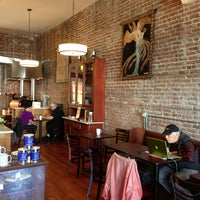 2/18/2013にDavid S.がLindgren&amp;#39;s Coffee and Cafeで撮った写真