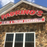 6/29/2016 tarihinde Brooke L.ziyaretçi tarafından Padrino&amp;#39;s Bistro &amp;amp; Italian Steakhouse'de çekilen fotoğraf