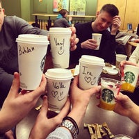 Снимок сделан в Starbucks пользователем Vova B. 1/27/2015