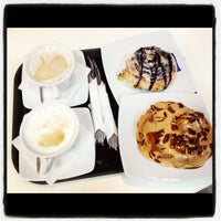 Photo taken at Cinnabon by Evgi T. on 8/28/2012