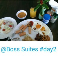 Photo taken at Boss Suites Hotel by DAY K. on 7/3/2014