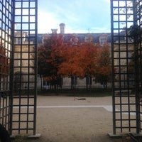 Photo taken at Jardin Anne Frank by Nicola Leigh S. on 10/30/2015