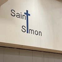 Foto tomada en St. Simon the Apostle Catholic Church  por Tom S. el 1/23/2022