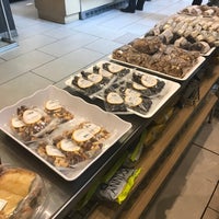 Photo taken at Au Bon Pain by Marianna A. on 8/15/2019