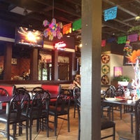 4/22/2013에 Jess L.님이 Mia&amp;#39;s Mexican Grill에서 찍은 사진