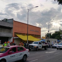 Photo taken at Juzgados Civiles by Noé H. on 9/22/2017