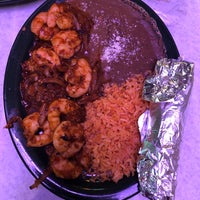 Foto scattata a Gusanoz Mexican Restaurant da Nam Hee K. il 8/26/2020