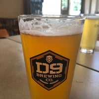รูปภาพถ่ายที่ D9 Brewing Company โดย Bryan เมื่อ 8/8/2020