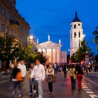 Das Foto wurde bei Gedimino prospektas von Explore Vilnius am 4/12/2013 aufgenommen