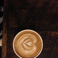 5/7/2013에 Aly D.님이 Spencer&amp;#39;s Coffee에서 찍은 사진
