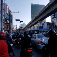 Photo taken at Sathon-Surasak Intersection by Tanakawee แ. on 12/18/2019