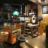 Photo taken at Starbucks by ECrab 🌐🌎🌐 on 1/20/2018