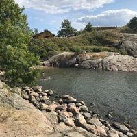 Photo taken at Suomenlinnan uimaranta by Serge M. on 8/5/2019