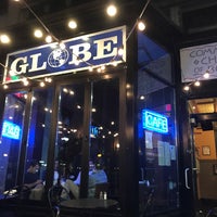 Снимок сделан в Globe Bar &amp;amp; Cafe пользователем Eric N. 11/3/2017