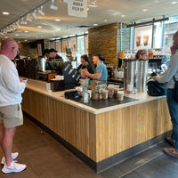 Photo taken at Starbucks by Eric N. on 9/28/2022