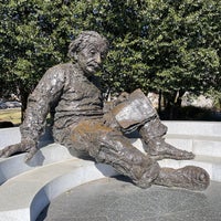 Photo taken at Albert Einstein Memorial by Eric N. on 2/4/2023