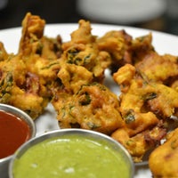 4/22/2014 tarihinde Spicy Bite Indian Cuisineziyaretçi tarafından Spicy Bite Indian Cuisine'de çekilen fotoğraf