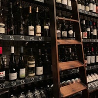 Photo taken at City Wine Shop by Chi Y. on 8/11/2019