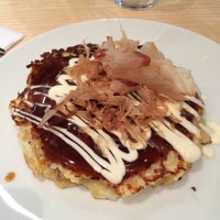 Photo taken at Hanage - Japanese Okonomiyaki by Johannes K. on 5/2/2014
