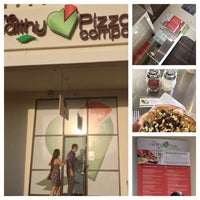 4/25/2014 tarihinde Michelle E.ziyaretçi tarafından The Healthy Pizza Company'de çekilen fotoğraf
